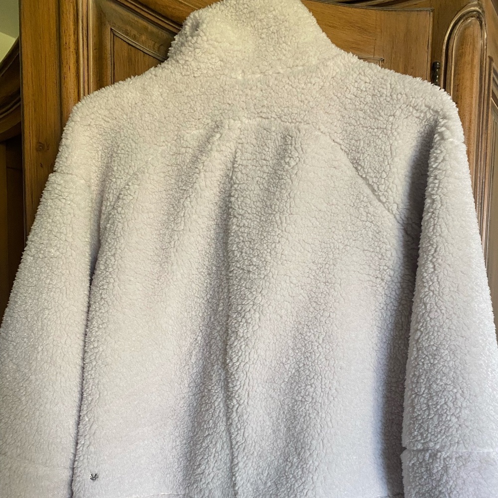 Lululemon Women's Cream and White Jacket, Small - Picture 2 of 8